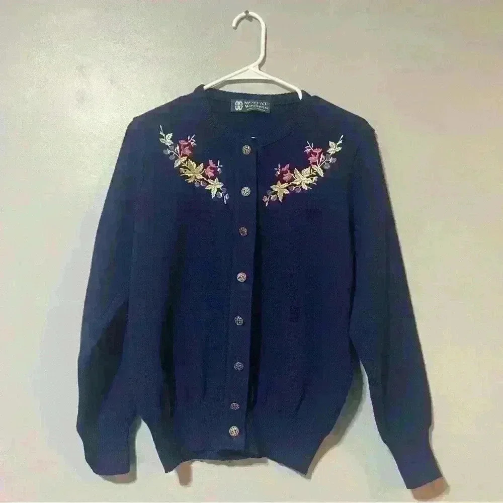 Moffat Woollens Sweater Womens Size M Vintage Floral Embroidery Navy Blue Preppy